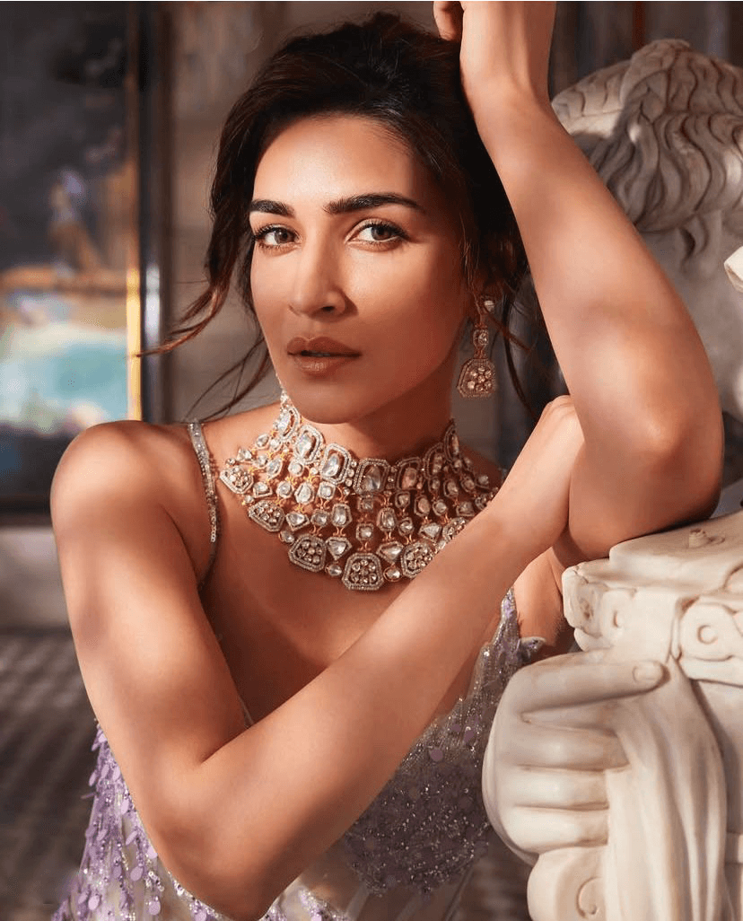 Kriti Sanon Inspired Heritage Kundan Necklace Set